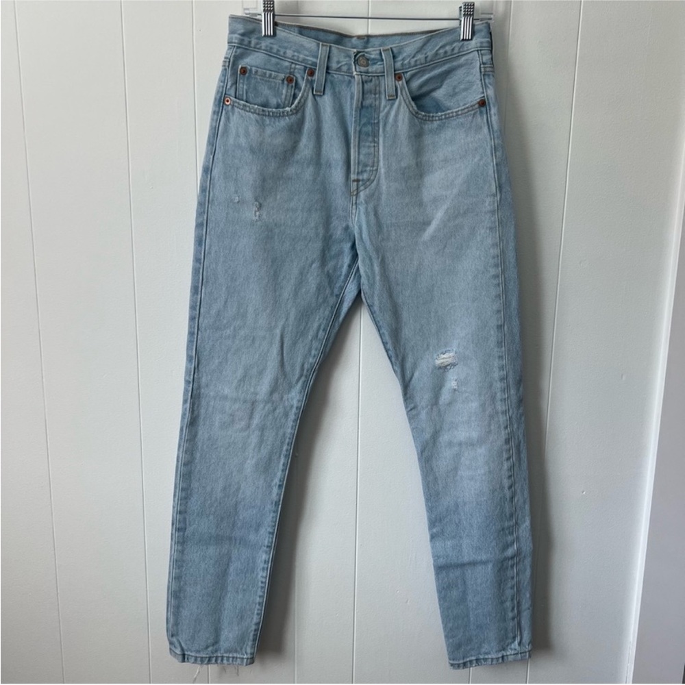 LEVIS 501 Jeans in Light Wash